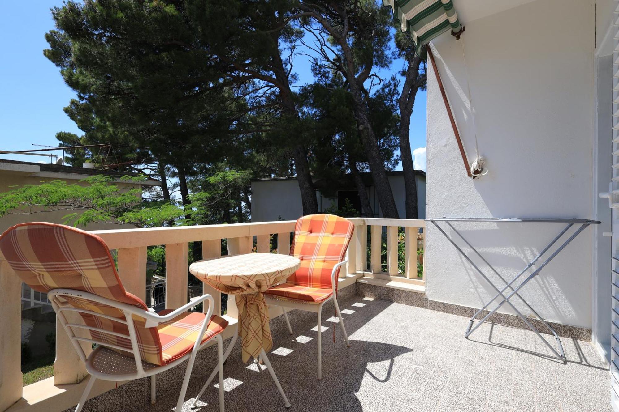 Apartments By The Sea Brela, Makarska - 18356 Exterior photo